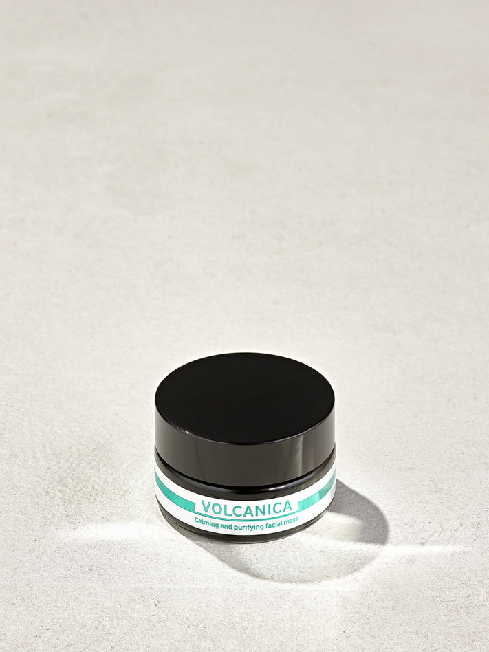 Skintegra Volcanica pročišćujuća, neisušujuća glinena maska sa bentoniom, siltom i cinkom u teglici
